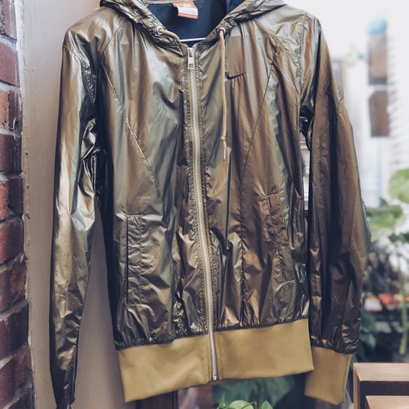 nike windrunner gold